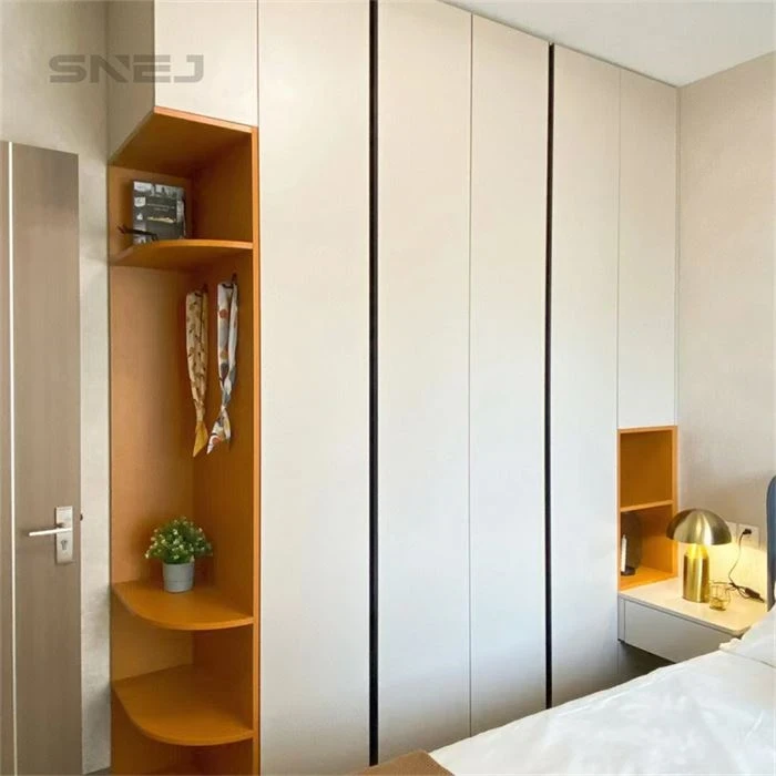 Fitted wardrobe combining closed cupboards with open storage - Open Room Closet by SNEJ, image 2