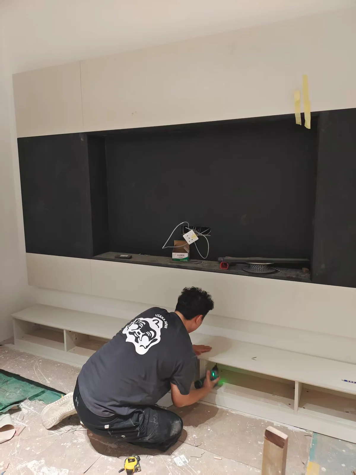 Cabinet assembly on a protected floor
