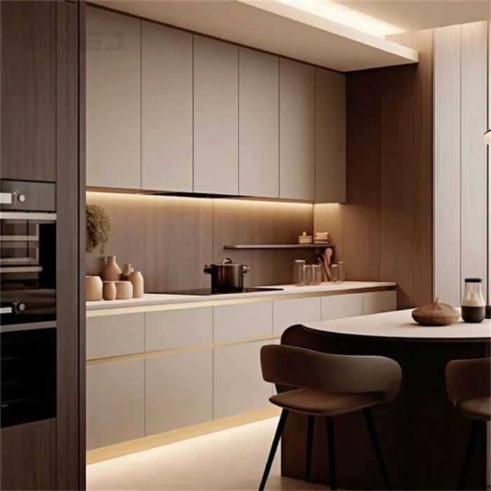 Custom Kitchen Cabinets