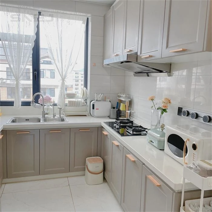 Custom White Shaker Cabinets